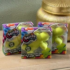 VIRAL Squishy-Stretchy Glow-in-the-Dark Ballon Dog - Yellow